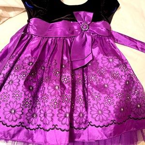 Girls dress